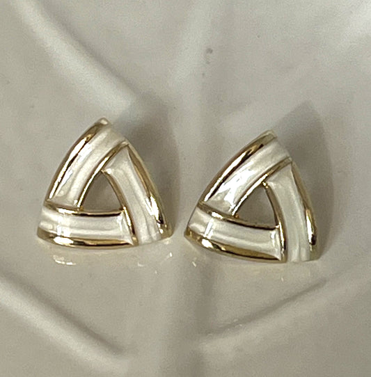 White Enamel Triangle Shape Shell Korean Earing