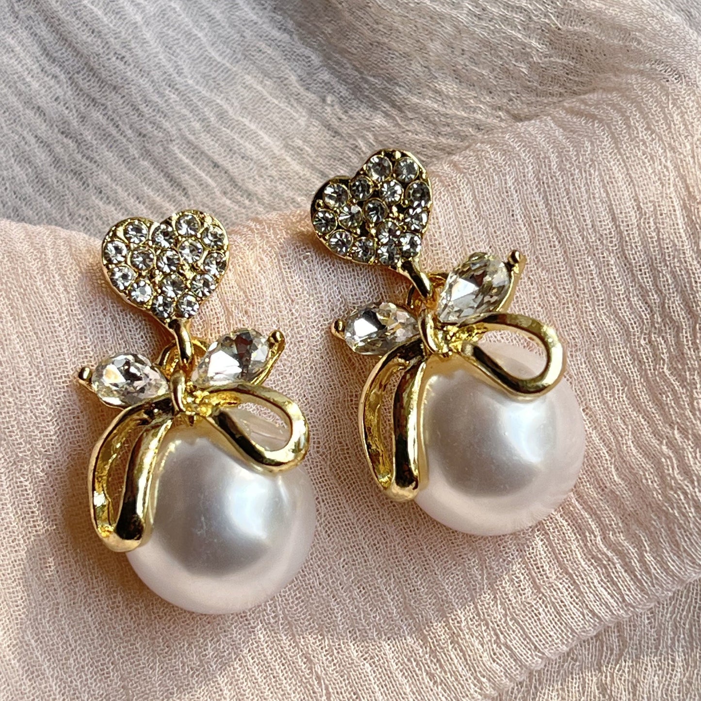 Heart Bow Tie Faux Pearl Earing