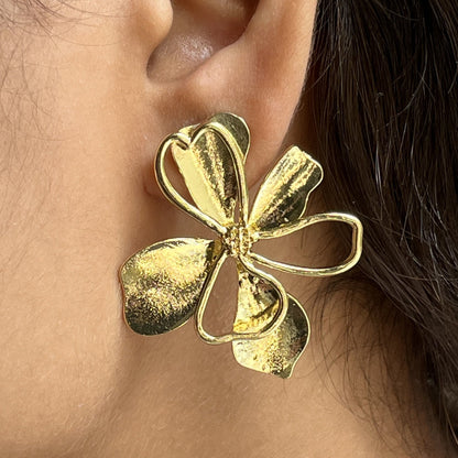 Golden Chunky Flower Petals Earing