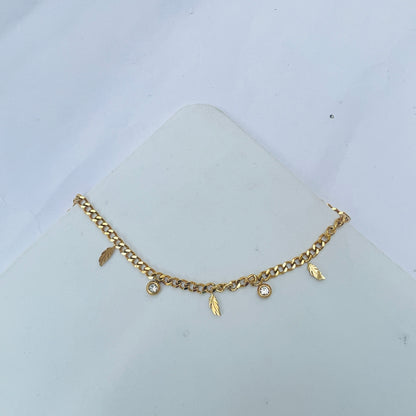 Stylish Leaf Bracelet - 18K Gold Plated