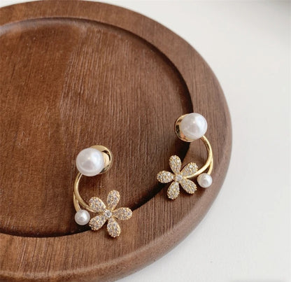 Stylish White Flower Pearl Korean Earing