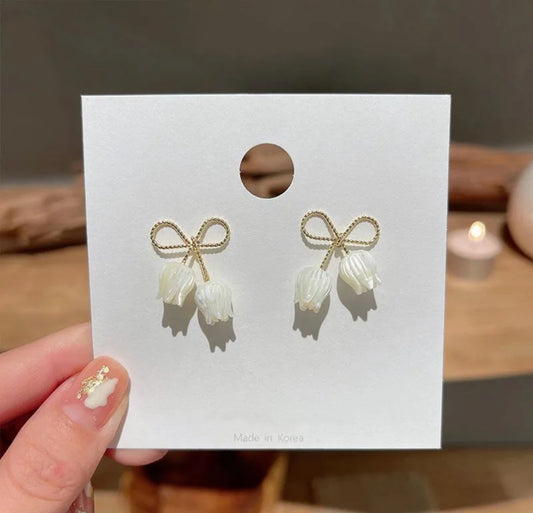 White Rose Bow Earing