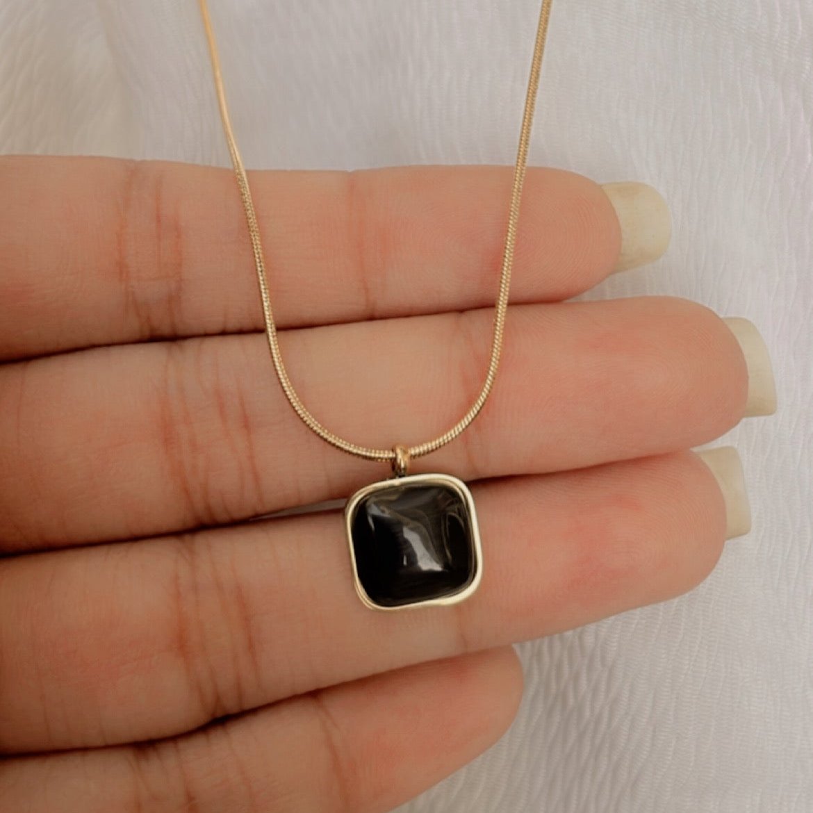 Stylish Golden Necklace With Black Stone - 18K Gold Plated