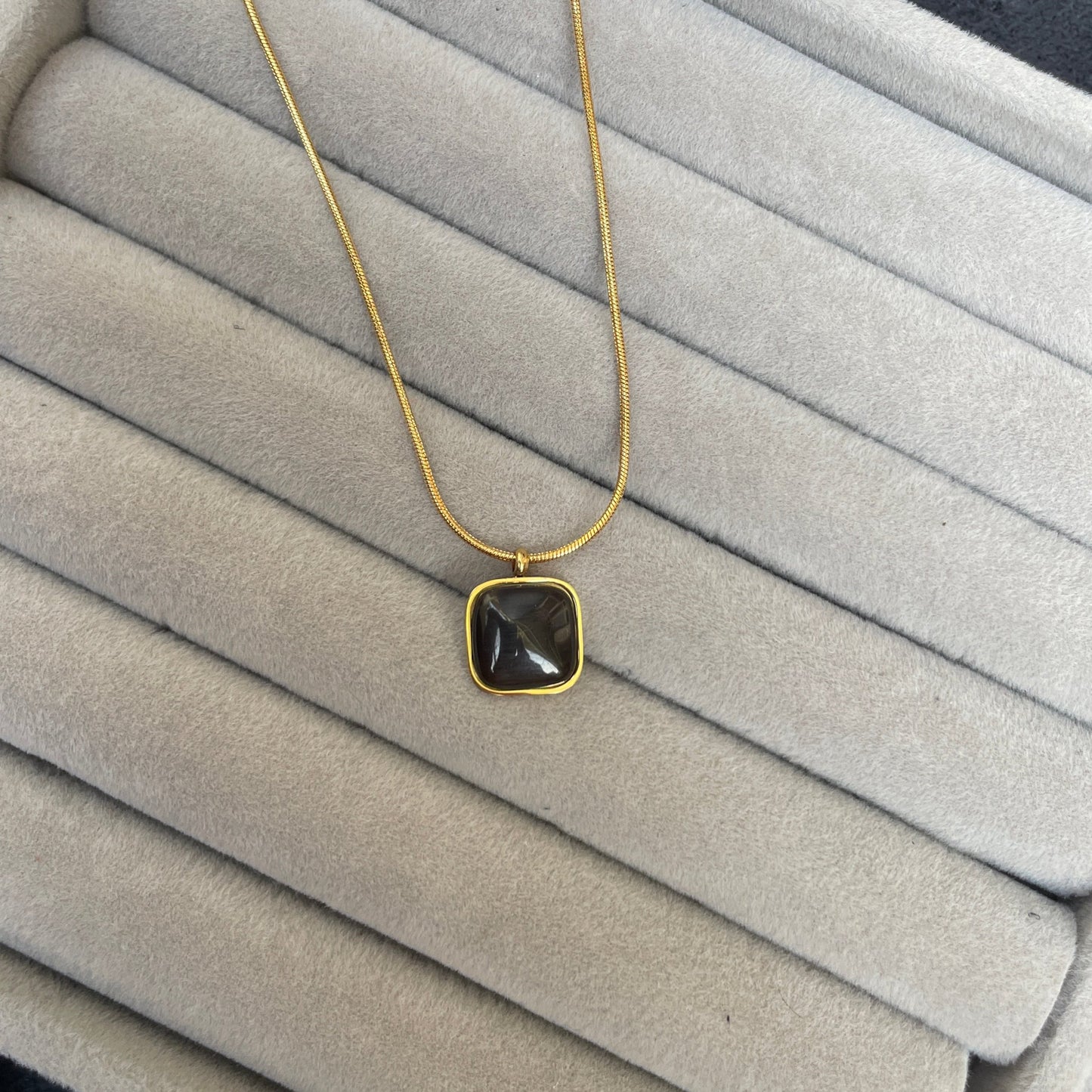 Stylish Golden Necklace With Black Stone - 18K Gold Plated